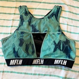 Limited edition move fast lift heavy x Chestee collab